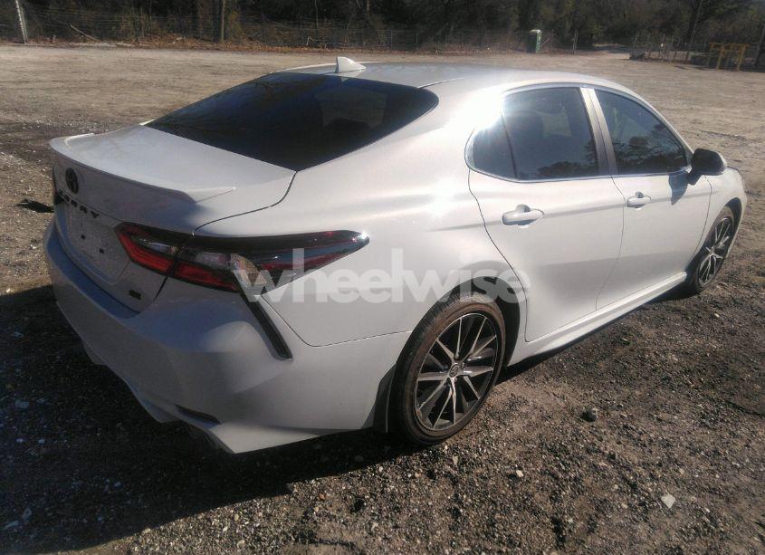 Photo 4 of 2024 Toyota Camry SE (VIN 4T1T11AK7RU245198)