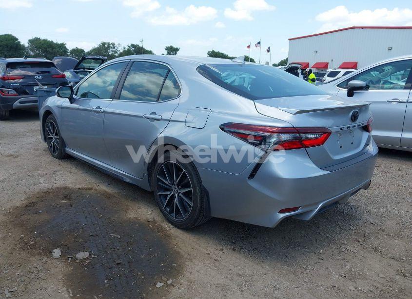 Photo 3 of 2024 Toyota Camry SE (VIN 4T1T11AK7RU851584)