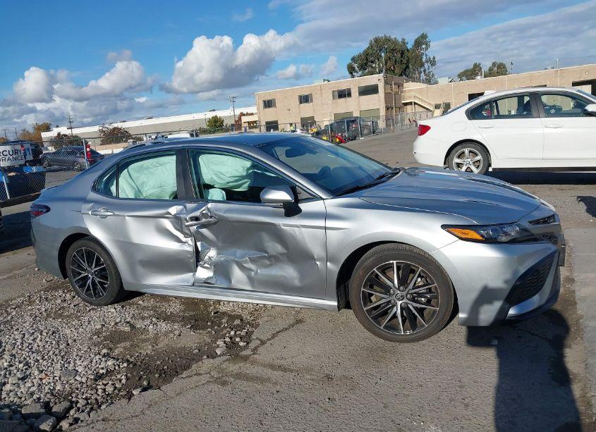 Photo 13 of 2024 Toyota Camry SE (VIN 4T1T11AK7RU864691)