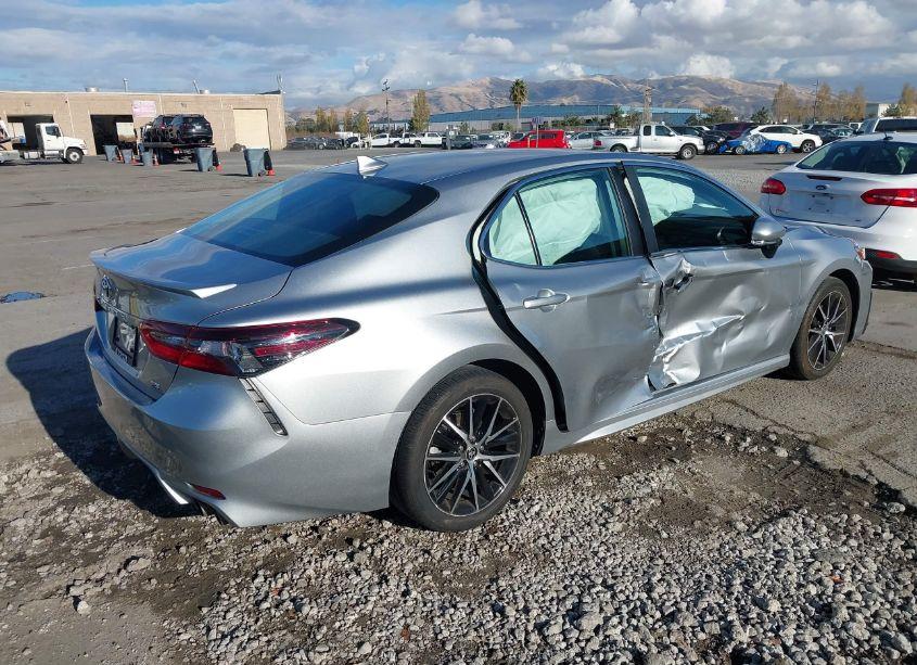 Photo 4 of 2024 Toyota Camry SE (VIN 4T1T11AK7RU864691)