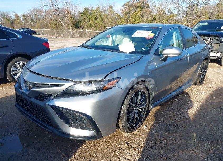 Photo 2 of 2024 Toyota Camry SE (VIN 4T1T11AK7RU866750)