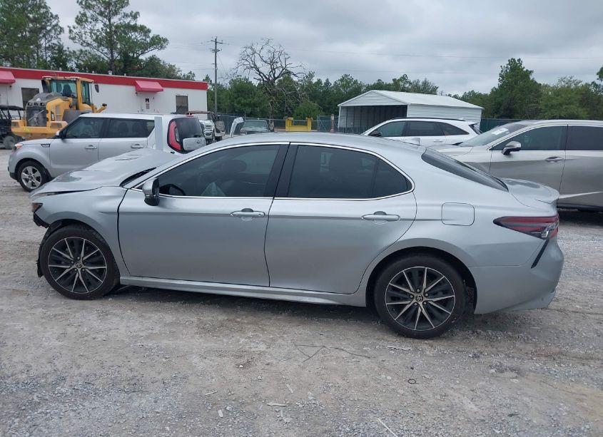 Photo 14 of 2024 Toyota Camry SE (VIN 4T1T11AK7RU902405)