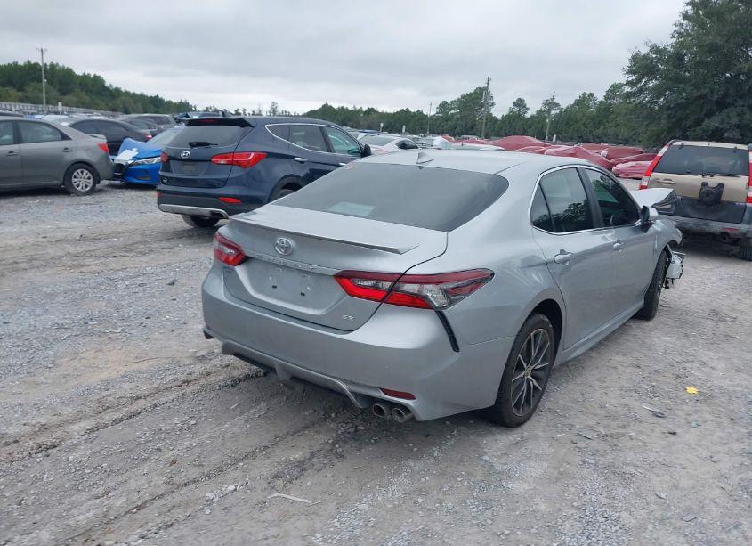 Photo 4 of 2024 Toyota Camry SE (VIN 4T1T11AK7RU902405)