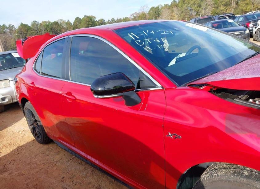 Photo 13 of 2022 Toyota Camry SE (VIN 4T1T11AK8NU040628)