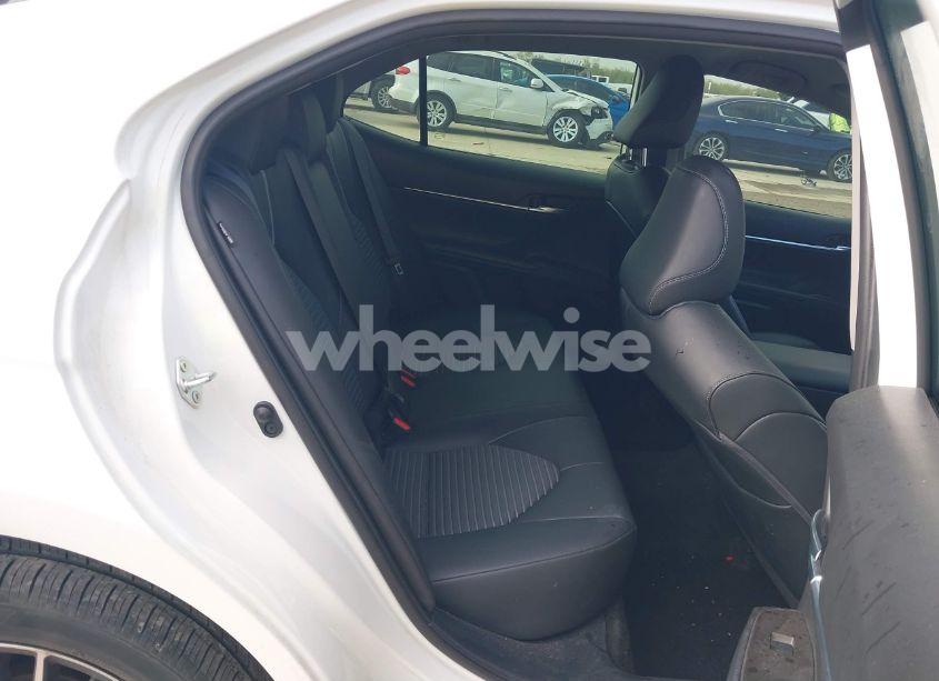 Photo 8 of 2022 Toyota Camry SE (VIN 4T1T11AK8NU075993)