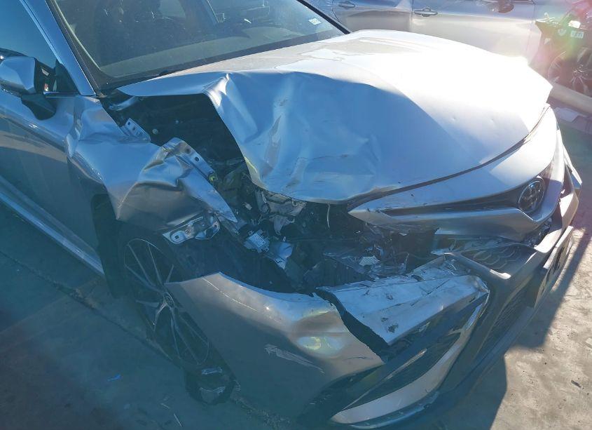 Photo 6 of 2022 Toyota Camry SE (VIN 4T1T11AK8NU687126)