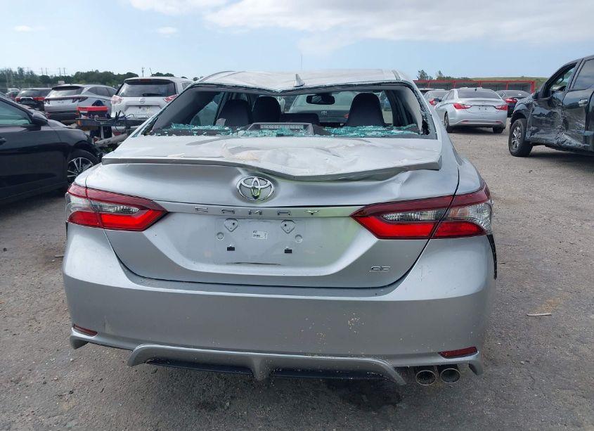 Photo 16 of 2022 Toyota Camry SE (VIN 4T1T11AK8NU689300)