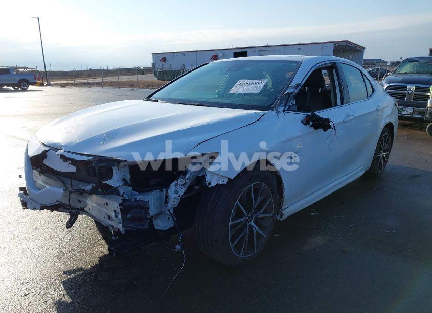 Photo 2 of 2023 Toyota Camry SE (VIN 4T1T11AK8PU724243)