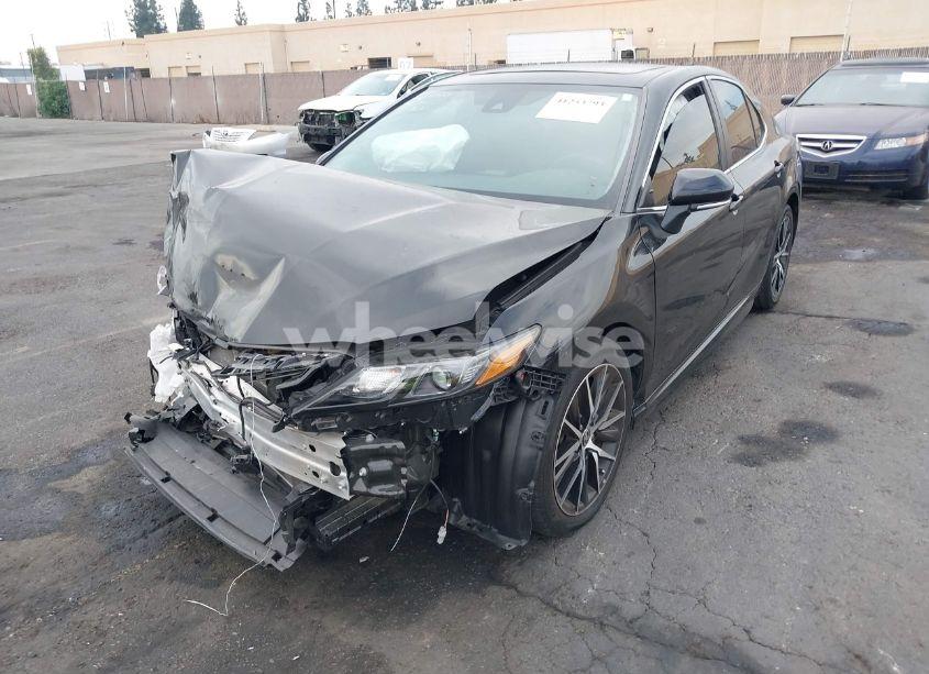 Photo 2 of 2023 Toyota Camry SE (VIN 4T1T11AK8PU762751)