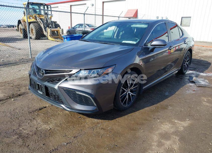 Photo 2 of 2023 Toyota Camry SE (VIN 4T1T11AK8PU785219)