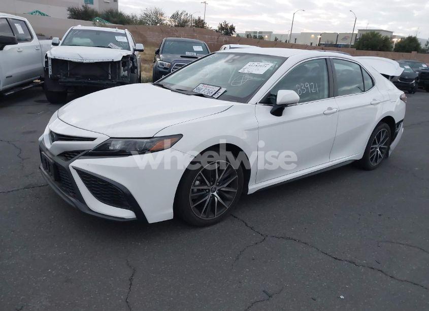Photo 2 of 2023 Toyota Camry SE (VIN 4T1T11AK8PU834080)