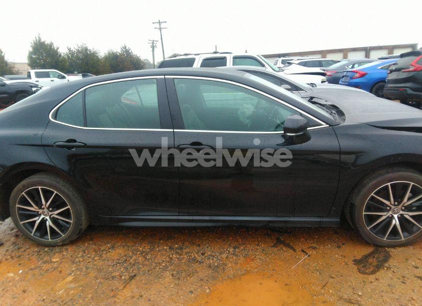 Photo 14 of 2024 Toyota Camry SE (VIN 4T1T11AK8RU862755)