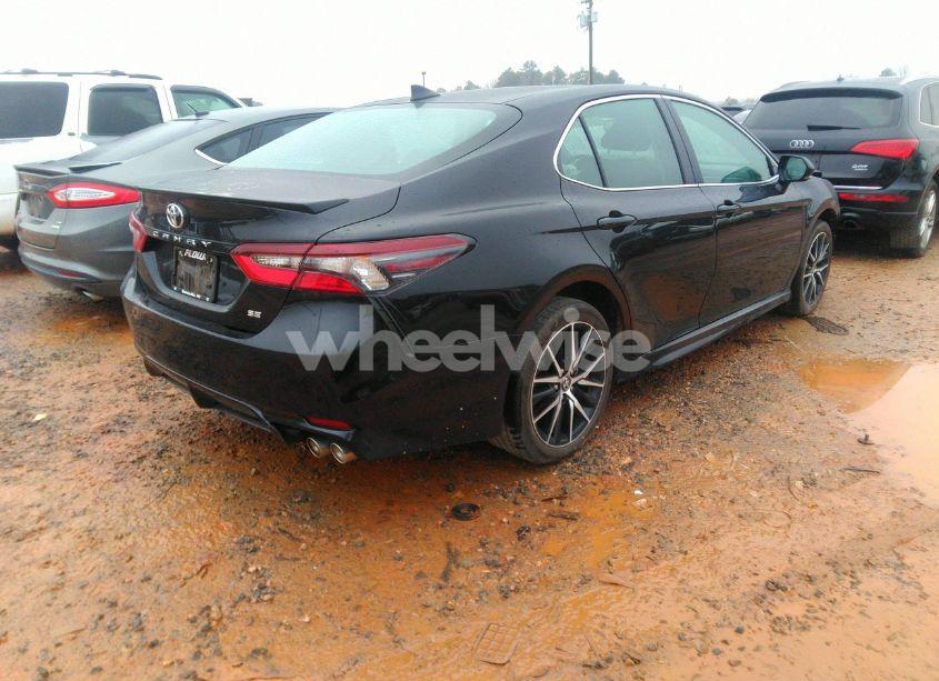 Photo 4 of 2024 Toyota Camry SE (VIN 4T1T11AK8RU862755)