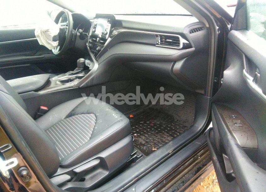 Photo 5 of 2024 Toyota Camry SE (VIN 4T1T11AK8RU862755)