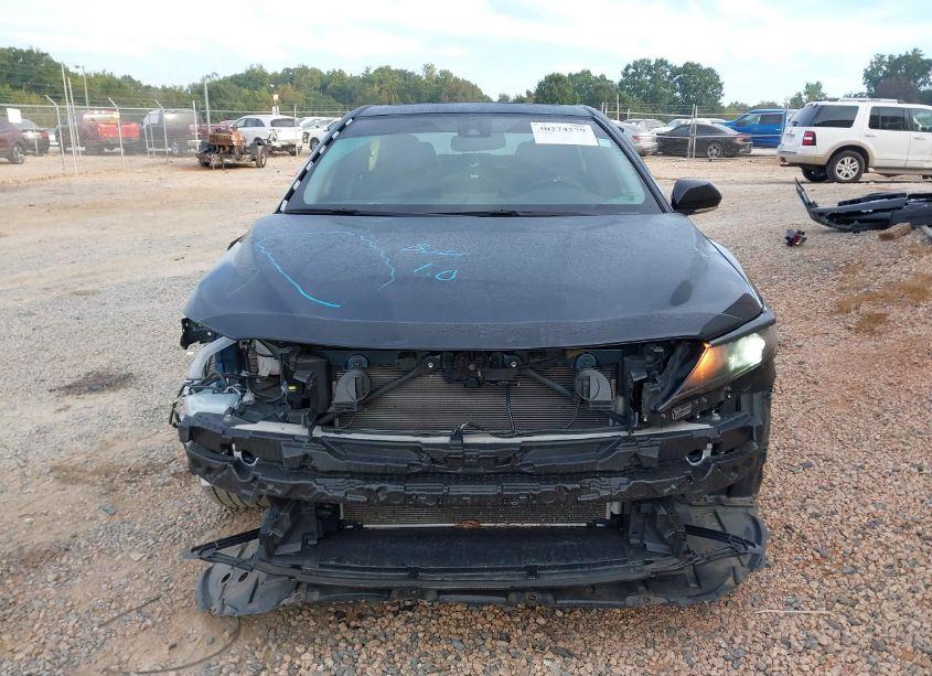 Photo 13 of 2021 Toyota Camry SE (VIN 4T1T11AK9MU607699)