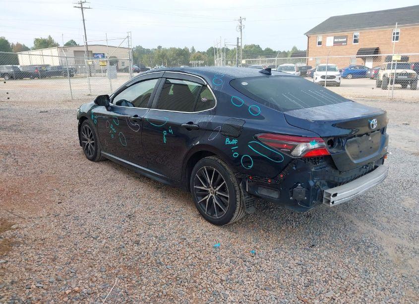 Photo 15 of 2021 Toyota Camry SE (VIN 4T1T11AK9MU607699)