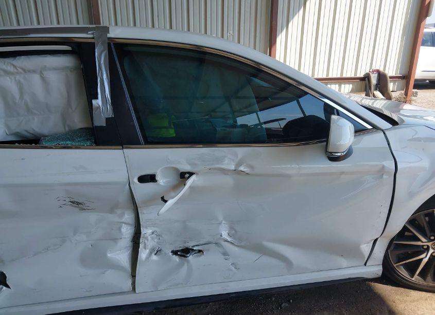 Photo 5 of 2022 Toyota Camry SE (VIN 4T1T11AK9NU040105)