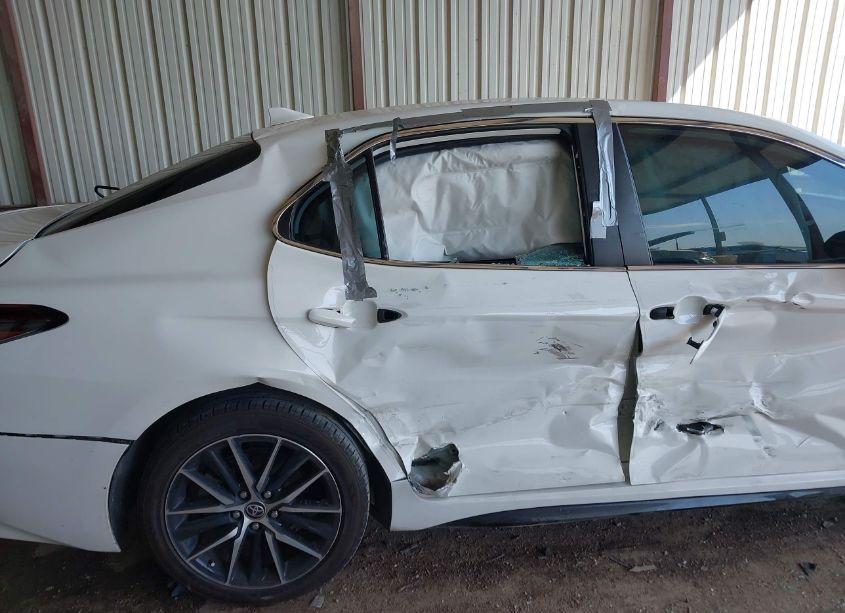 Photo 8 of 2022 Toyota Camry SE (VIN 4T1T11AK9NU040105)