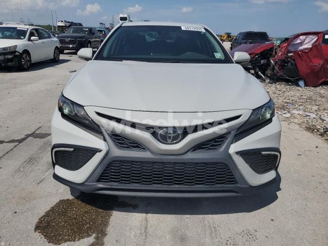Photo 2 of 2022 TOYOTA CAMRY SE (VIN 4T1T11AK9NU062959)