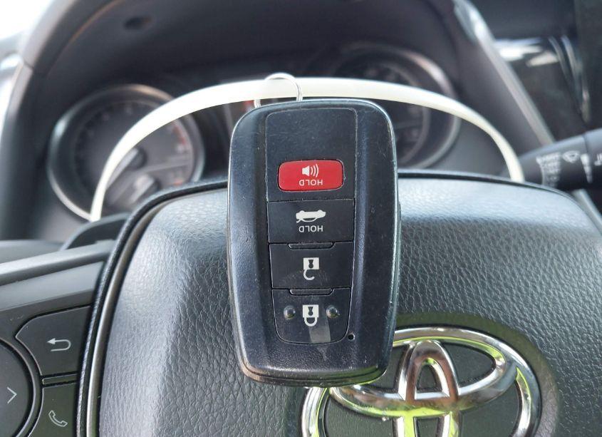 Photo 11 of 2022 Toyota Camry SE (VIN 4T1T11AK9NU619577)