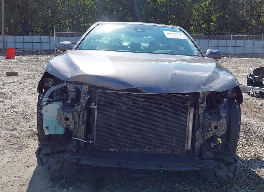 Photo 6 of 2022 Toyota Camry SE (VIN 4T1T11AK9NU619577)