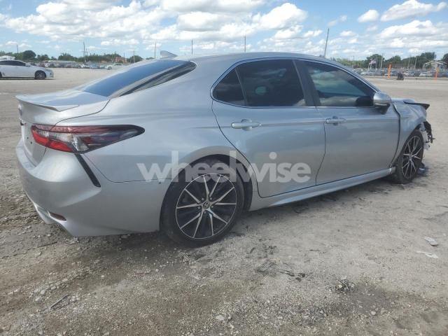 Photo 2 of 2022 TOYOTA CAMRY SE (VIN 4T1T11AK9NU638100)