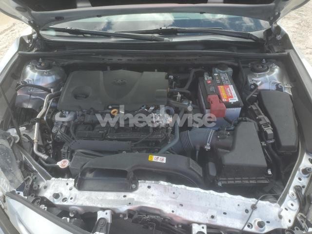 Photo 4 of 2022 TOYOTA CAMRY SE (VIN 4T1T11AK9NU638100)