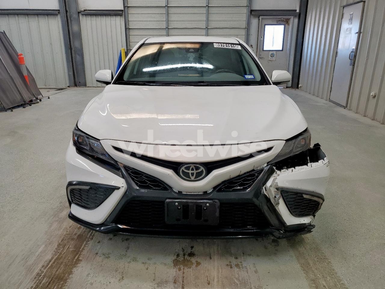 Photo 5 of 2022 TOYOTA CAMRY SE (VIN 4T1T11AK9NU669508)