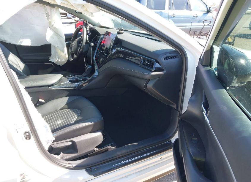 Photo 5 of 2022 Toyota Camry SE (VIN 4T1T11AK9NU670108)