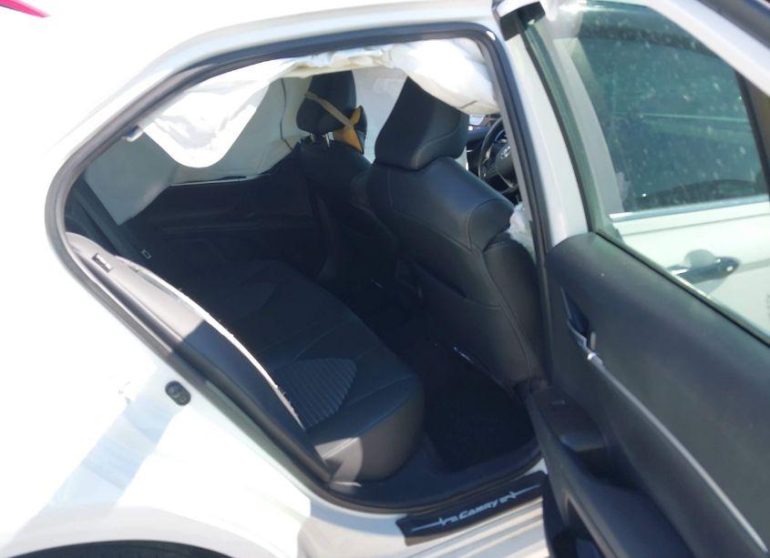 Photo 8 of 2022 Toyota Camry SE (VIN 4T1T11AK9NU670108)