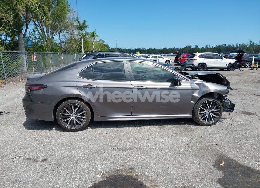 Photo 13 of 2024 Toyota Camry SE (VIN 4T1T11AK9RU254436)