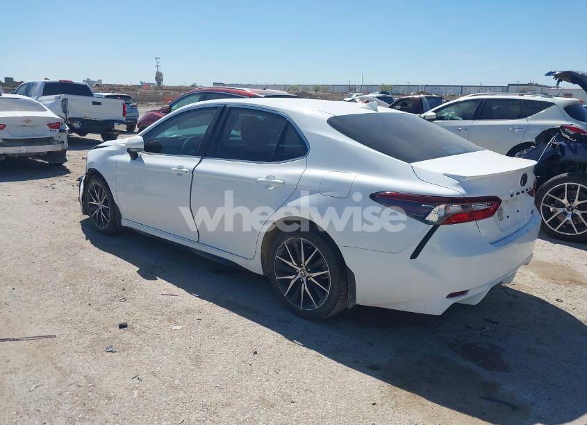 Photo 3 of 2024 Toyota Camry SE (VIN 4T1T11AK9RU861419)