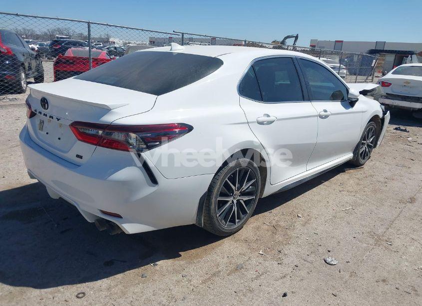 Photo 4 of 2024 Toyota Camry SE (VIN 4T1T11AK9RU861419)