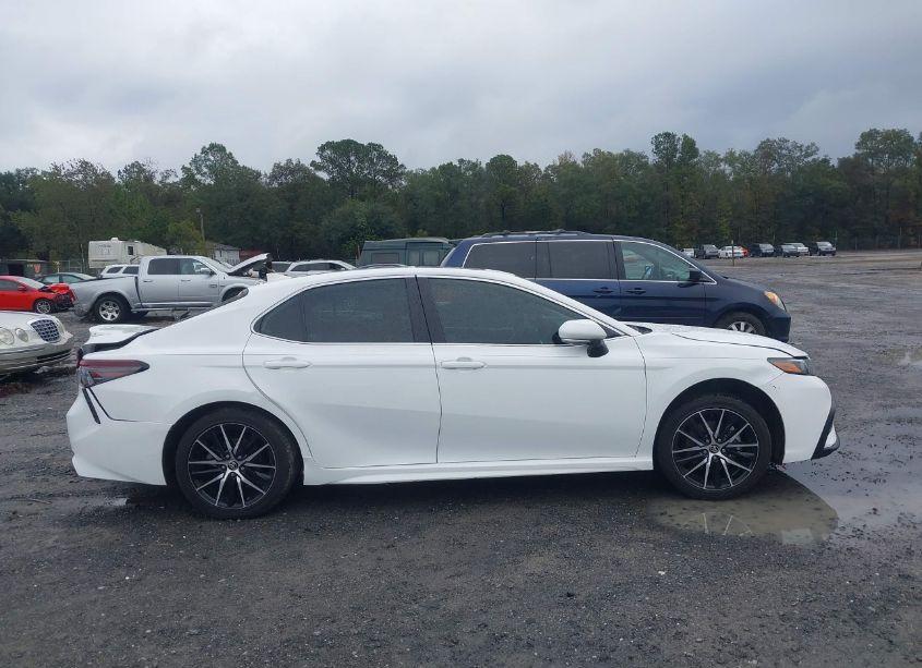 Photo 13 of 2024 Toyota Camry SE (VIN 4T1T11AK9RU868709)