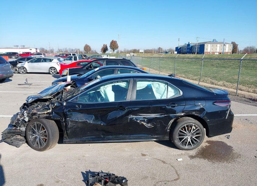 Photo 13 of 2024 Toyota Camry SE (VIN 4T1T11AK9RU891066)