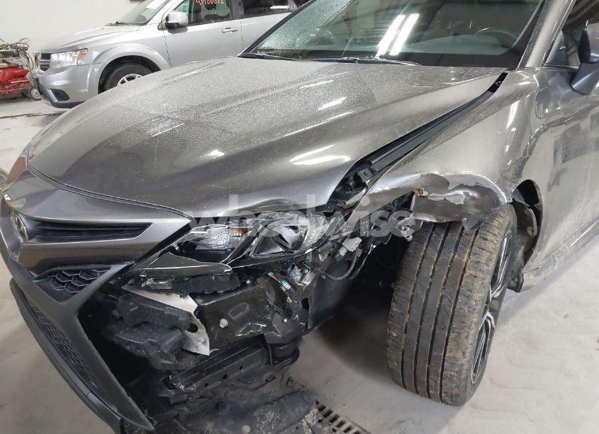 Photo 6 of 2021 Toyota Camry SE (VIN 4T1T11AKXMU578066)
