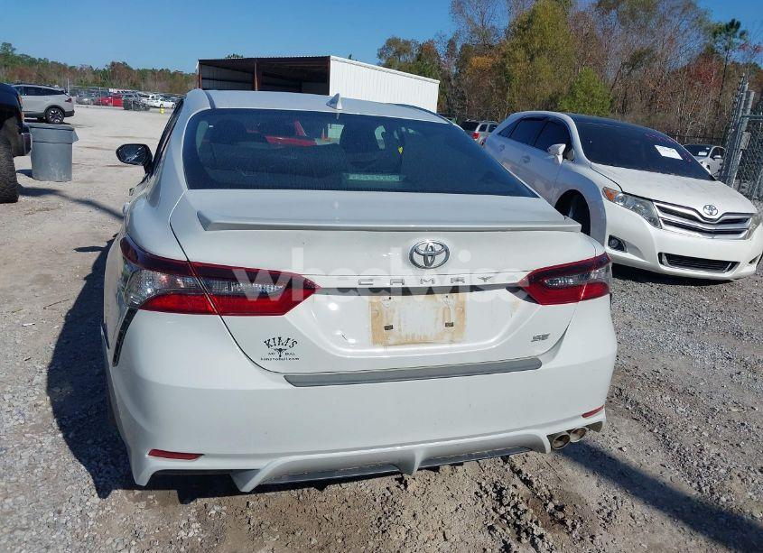 Photo 16 of 2022 Toyota Camry SE (VIN 4T1T11AKXNU031428)