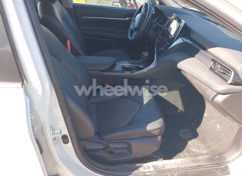 Photo 5 of 2022 Toyota Camry SE (VIN 4T1T11AKXNU031428)