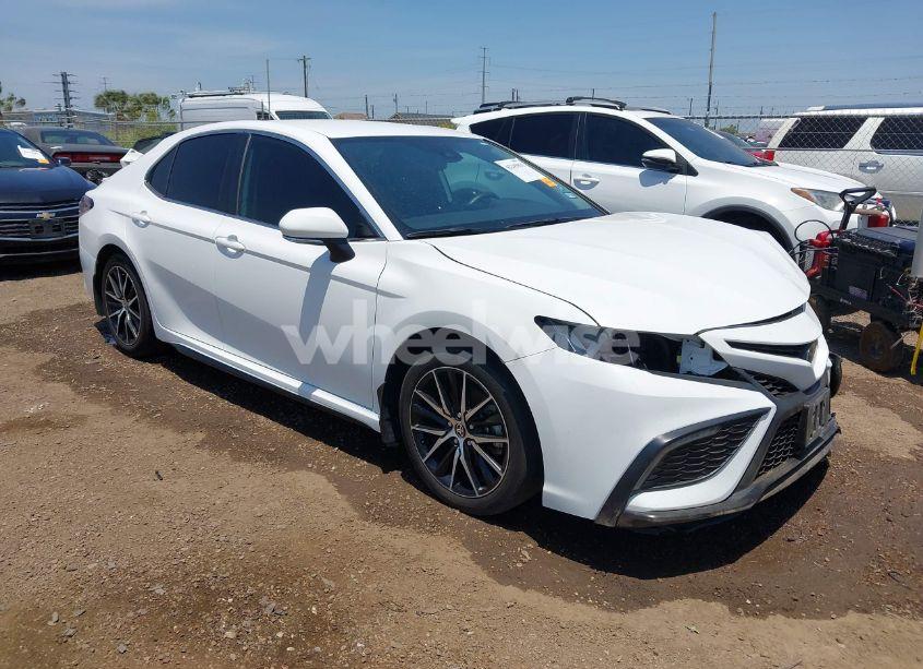 2023 Toyota Camry SE (VIN 4T1T11AKXPU783245) main photo