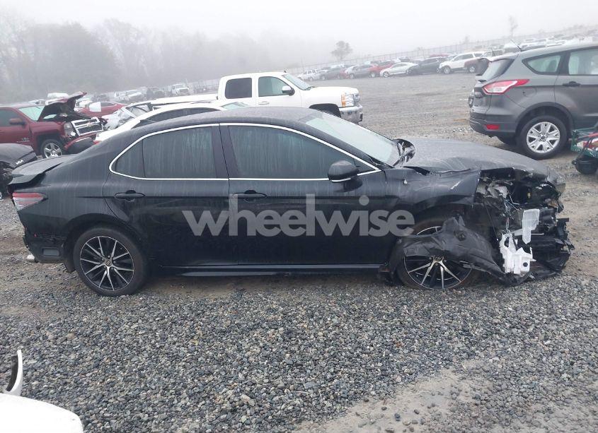 Photo 13 of 2024 Toyota Camry SE (VIN 4T1T11AKXRU850445)