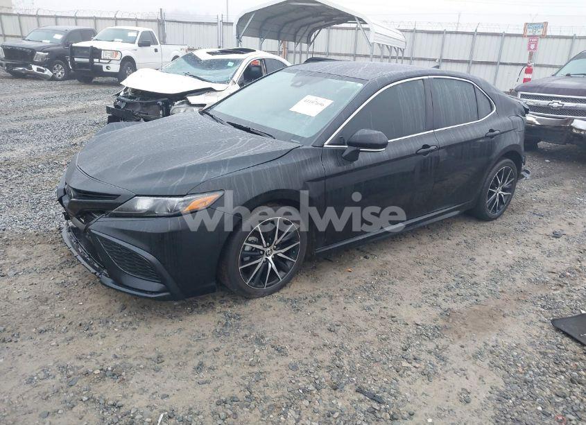 Photo 2 of 2024 Toyota Camry SE (VIN 4T1T11AKXRU850445)