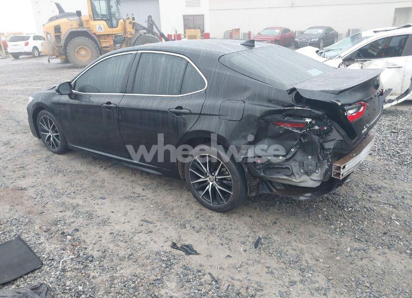 Photo 3 of 2024 Toyota Camry SE (VIN 4T1T11AKXRU850445)