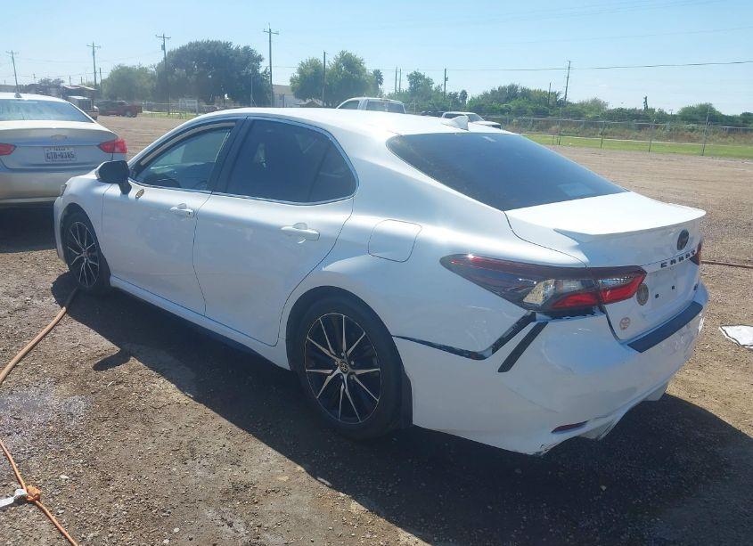 Photo 3 of 2024 Toyota Camry SE (VIN 4T1T11AKXRU904018)