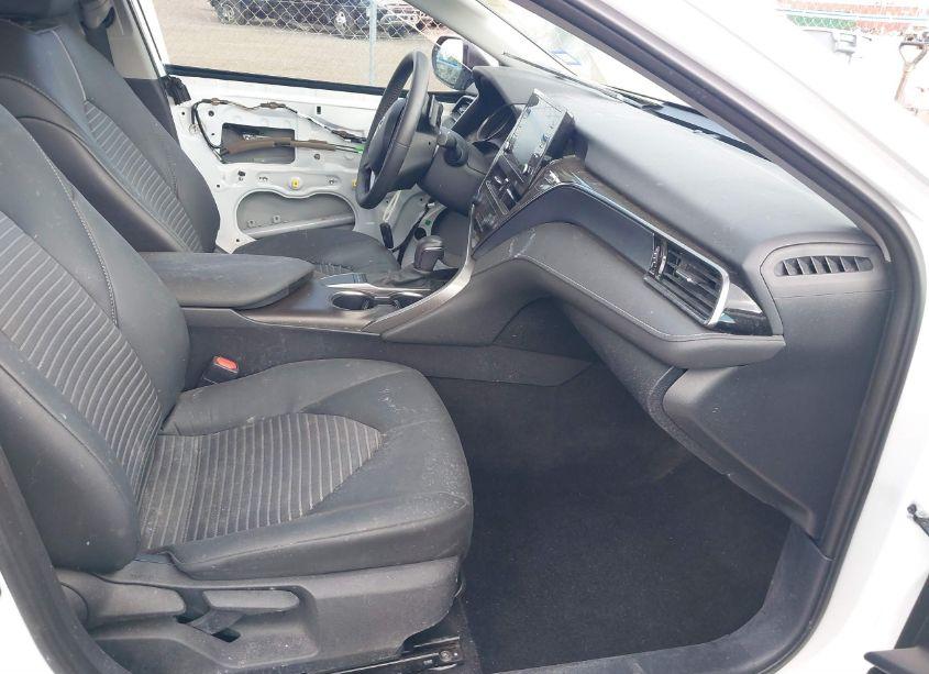 Photo 5 of 2024 Toyota Camry SE (VIN 4T1T11AKXRU904018)