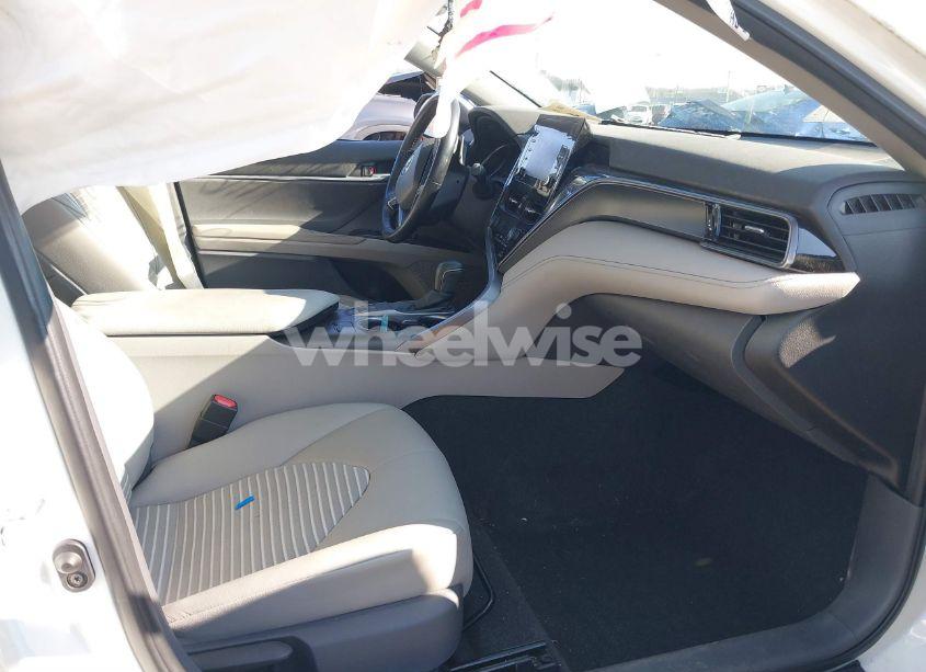 Photo 5 of 2021 Toyota Camry SE AWD (VIN 4T1T11BK0MU043939)