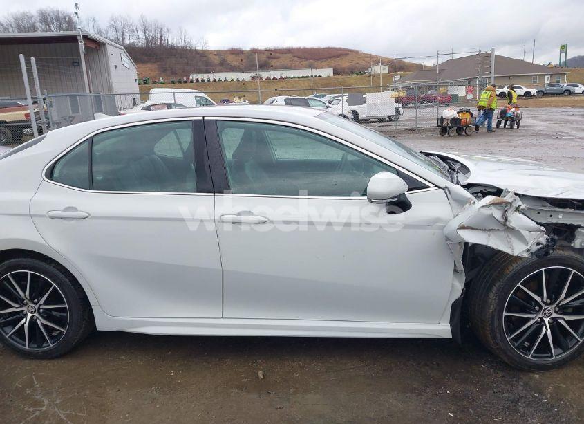 Photo 13 of 2022 Toyota Camry SE AWD (VIN 4T1T11BK1NU052635)