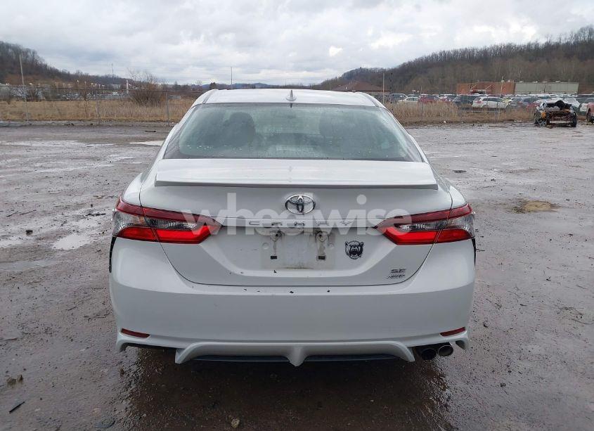 Photo 16 of 2022 Toyota Camry SE AWD (VIN 4T1T11BK1NU052635)