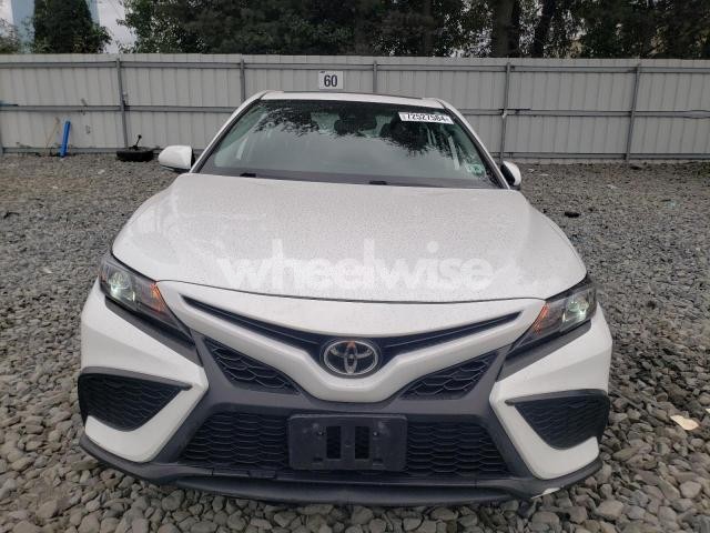 Photo 5 of 2021 TOYOTA CAMRY SE (VIN 4T1T11BK2MU025670)