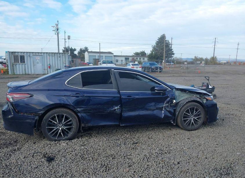 Photo 14 of 2021 Toyota Camry SE AWD (VIN 4T1T11BK2MU036510)
