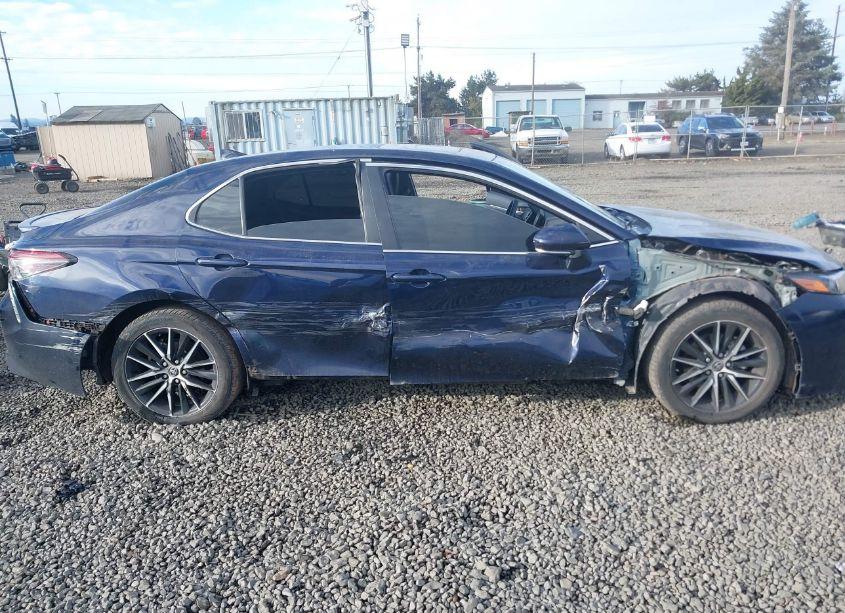 Photo 6 of 2021 Toyota Camry SE AWD (VIN 4T1T11BK2MU036510)